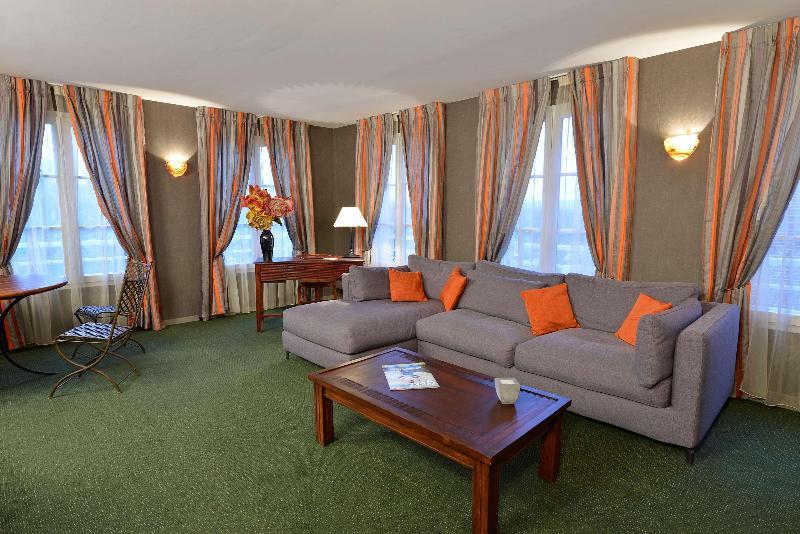 Alfred Hotels Compiègne Екстериор снимка